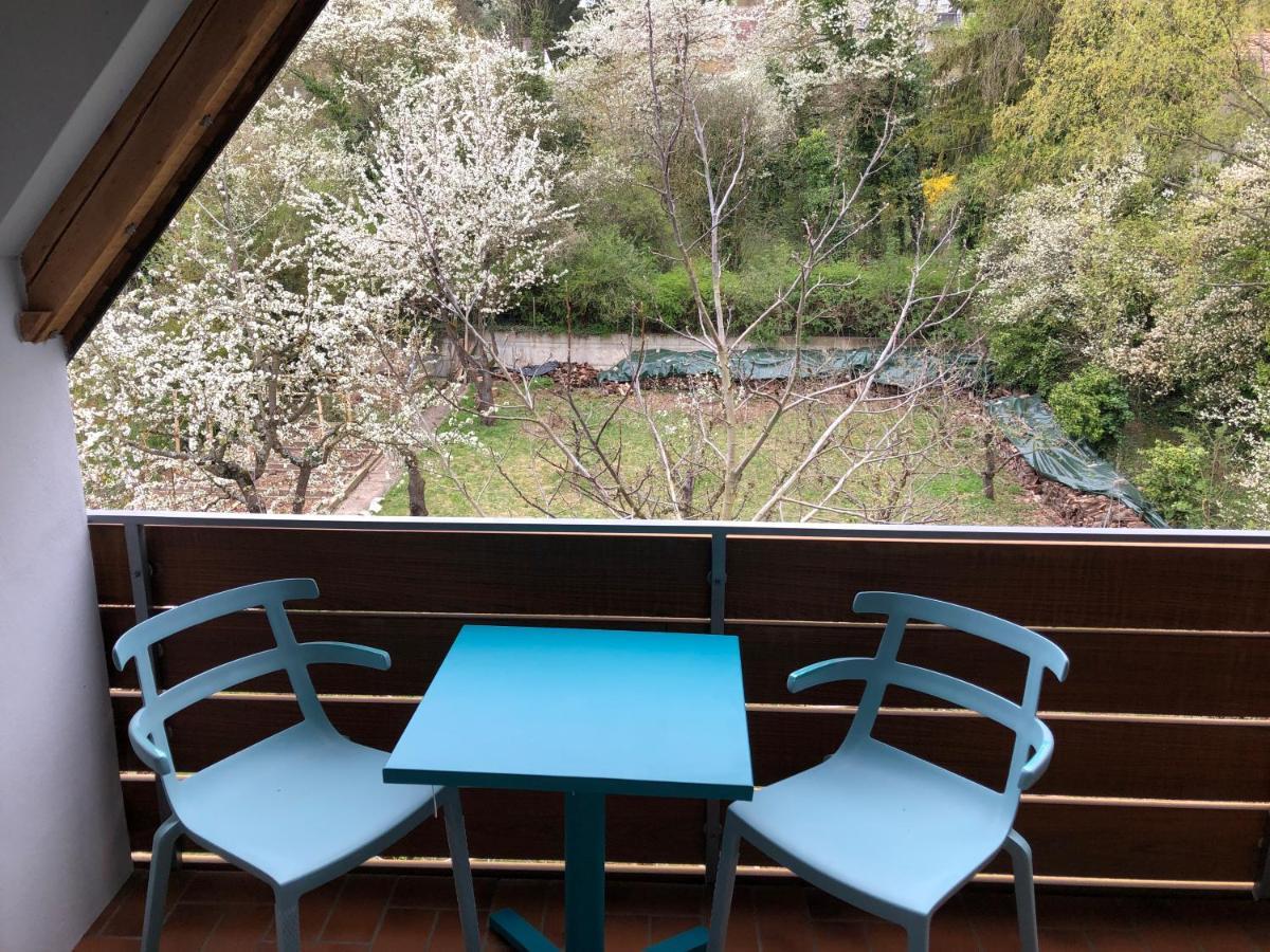 Mainstockheim Blaues Zimmer Mit Grossem Balkon, Bad Ist Ein Traum, 50 Schritte Zum Radweg Am Main,Ideal For Short Stay מראה חיצוני תמונה